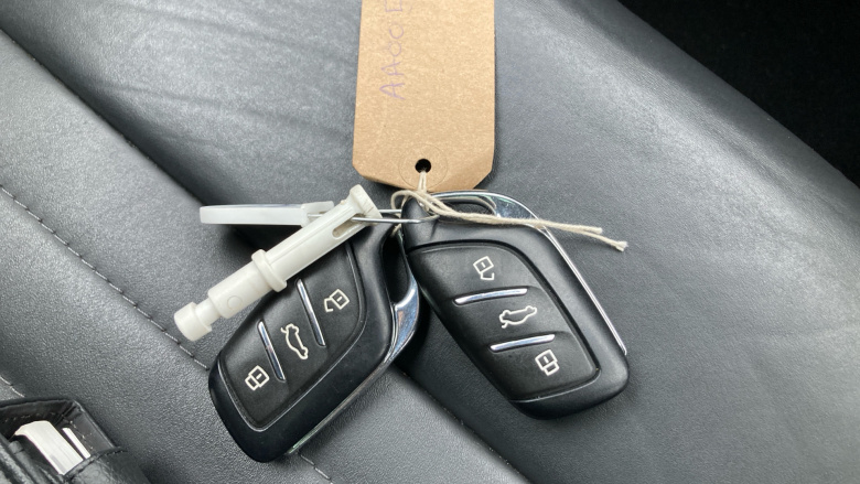 MG Hs 1.5 T-GDI Exclusive 5dr DCT Petrol Hatchback